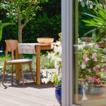Comment changer les roulettes d'un moustiquaire de porte patio