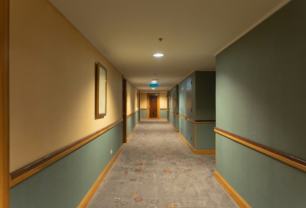 Quelle couleur pour un couloir sans fenêtre