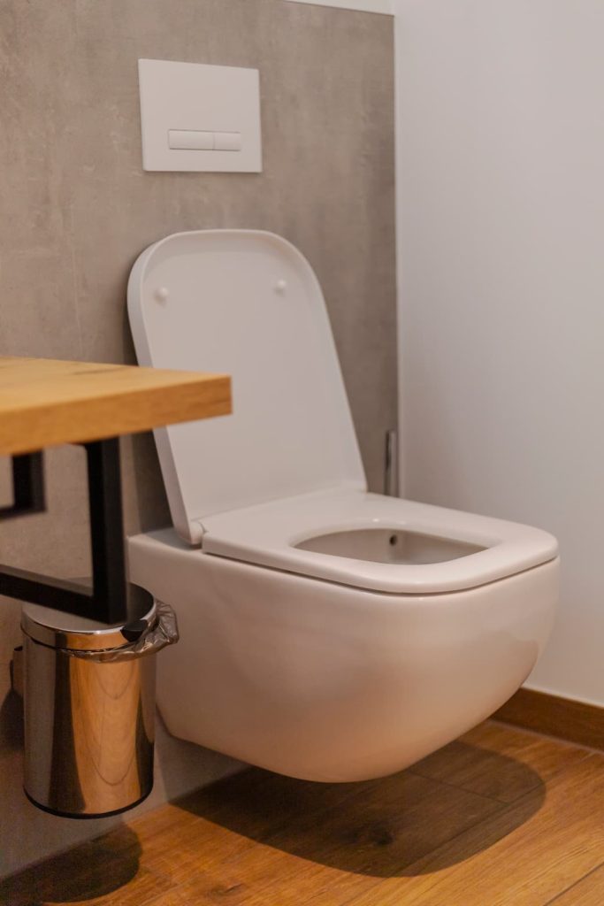 Chasse d'eau longue à se remplir sur WC suspendu