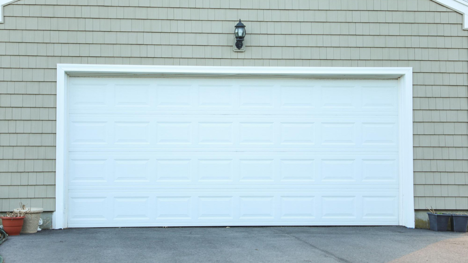 Porte de garage battante, coulissante, enroulable : quelles différences pour bien choisir ?